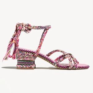 EUC Amambaih Isabel Sandals